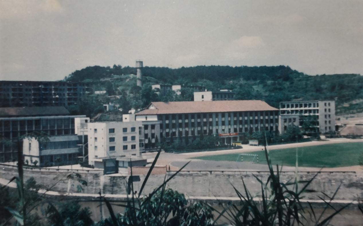 图片48.jpg 图片48.jpg