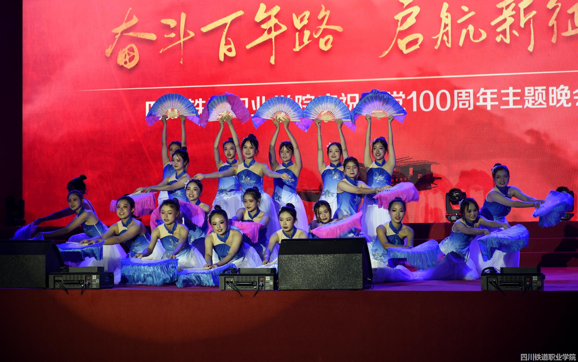 我的祖国3_副本.jpg 我的祖国3_副本.jpg