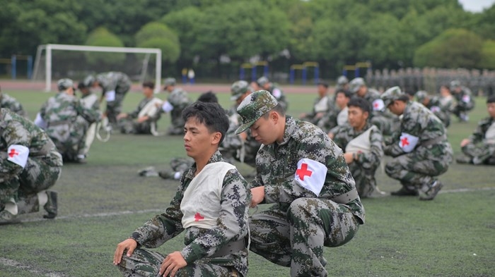 3_700x393.jpg 3_700x393.jpg