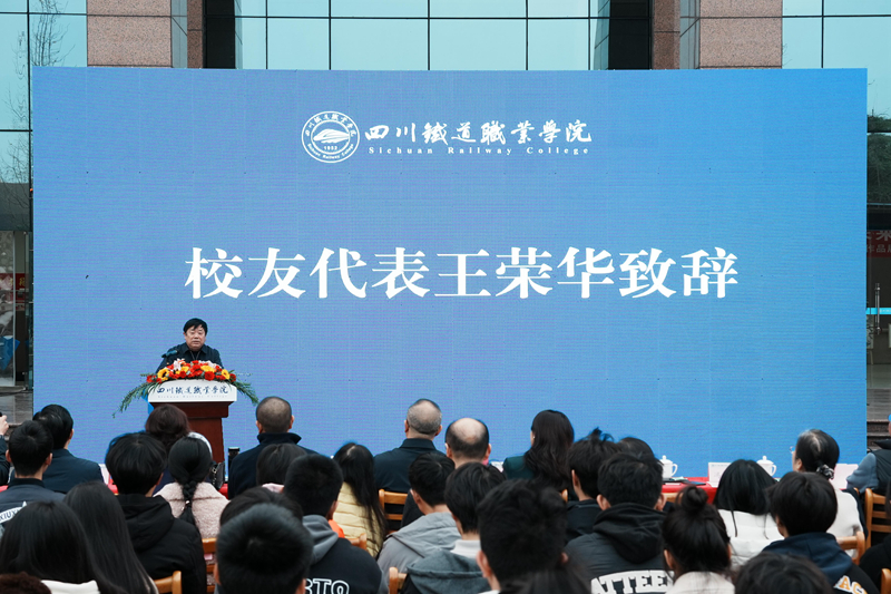 DSC01174(1).jpg DSC01174(1).jpg